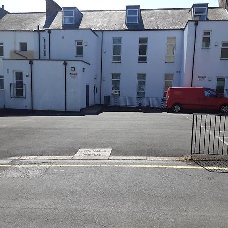 Quiet 2 Bedroom Flat In Darlington With Free Parking, Wi-Fi And More エクステリア 写真