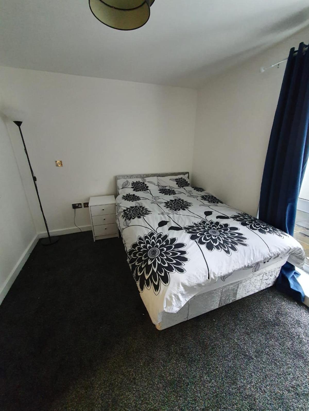 Quiet 2 Bedroom Flat In Darlington With Free Parking, Wi-Fi And More エクステリア 写真