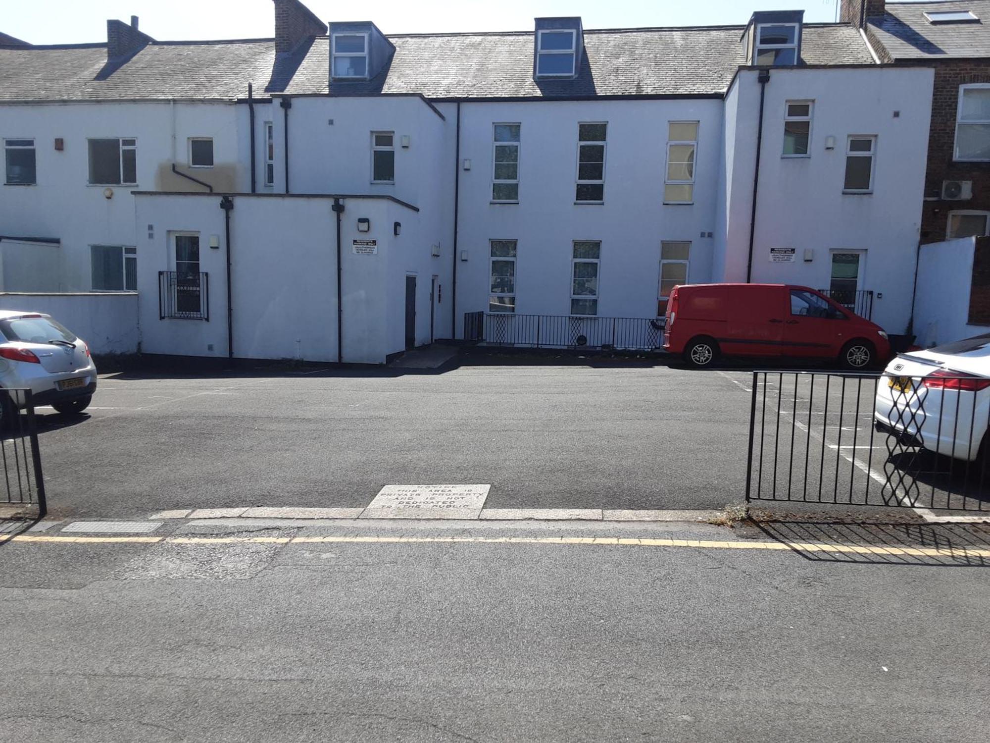 Quiet 2 Bedroom Flat In Darlington With Free Parking, Wi-Fi And More エクステリア 写真